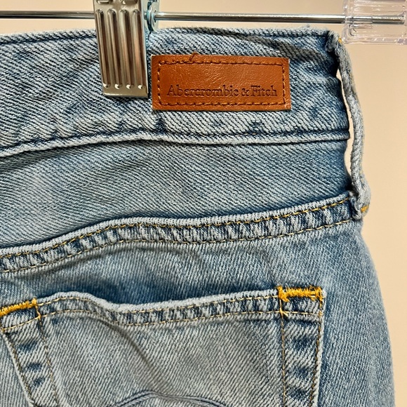 Abercrombie Low Rise Denim Shorts - Picture 3 of 6